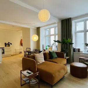 https://apartmentincopenhagen-apartment-1499.copenhagenhotelselect.com